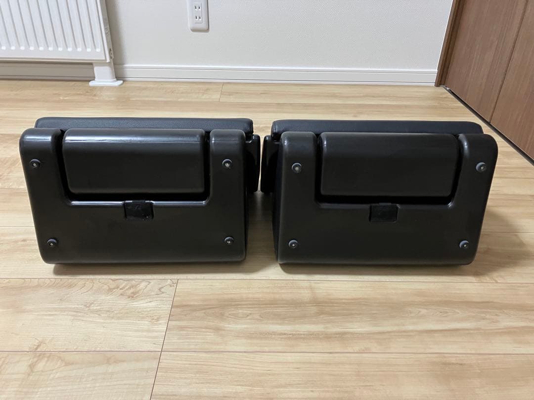 TOYOTA純正　80系ヴォクシー・ノア　オットマン