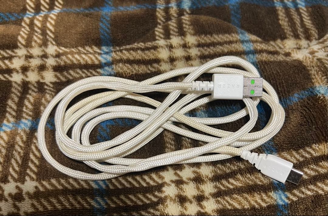 Razer Viper V2 Pro ホワイト　ドングル付き