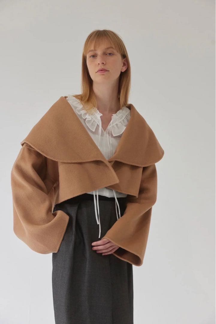 新品タグ付きgirlish St.cecilia ビッグカラーボレロ yori