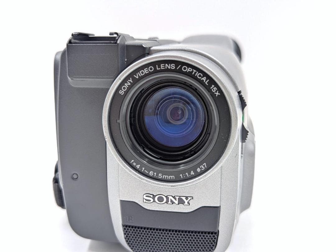 8mmテープのダビングに！ SONY ビデオカメラ CCD-TRV20