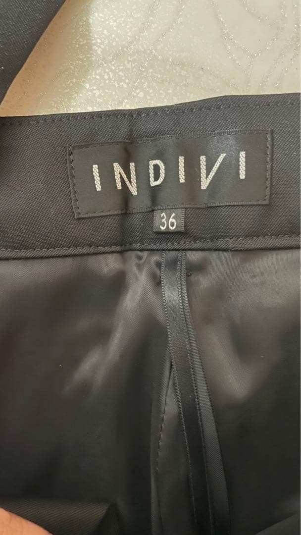 INDIVI洗えるウールスーツ上下黒超美品36 38