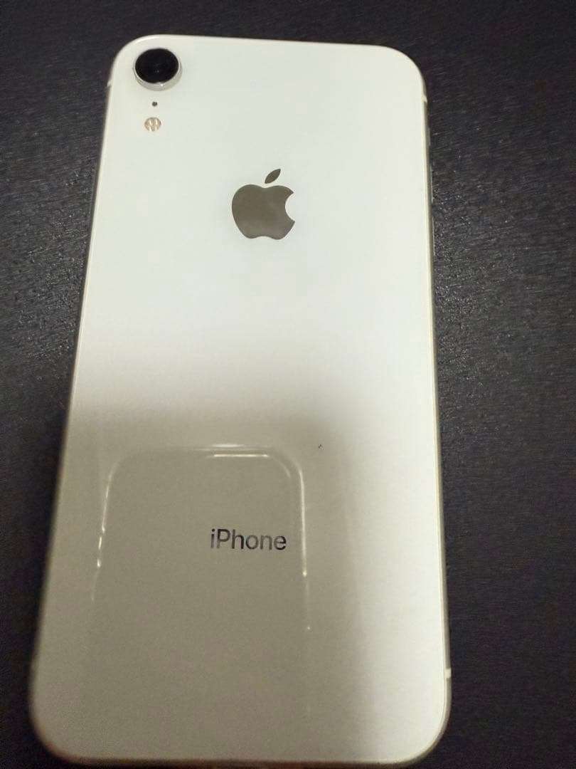 S*）様 Apple iPhone XR ホワイト 本体