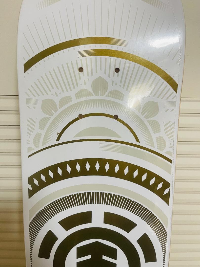 デッキテープ付き　ELEMENT　スケートボード　スケボー7.75*31インチ