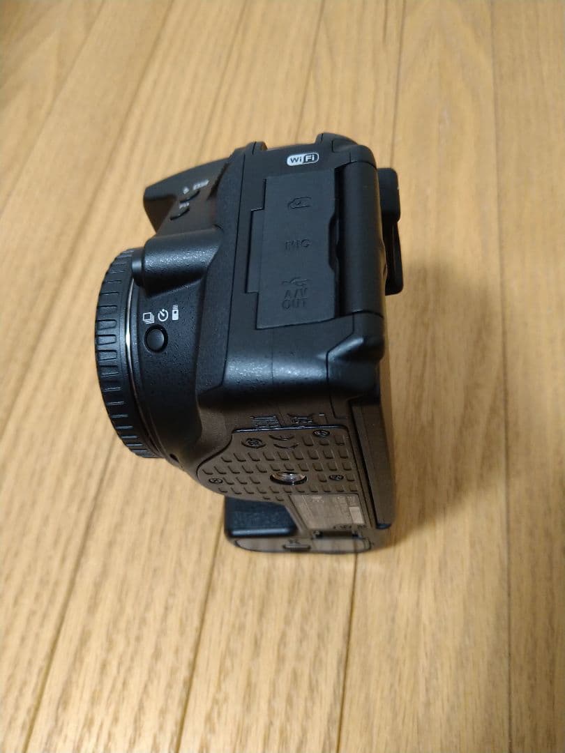 Nikon D5500 デジタル一眼レフカメラ 本体