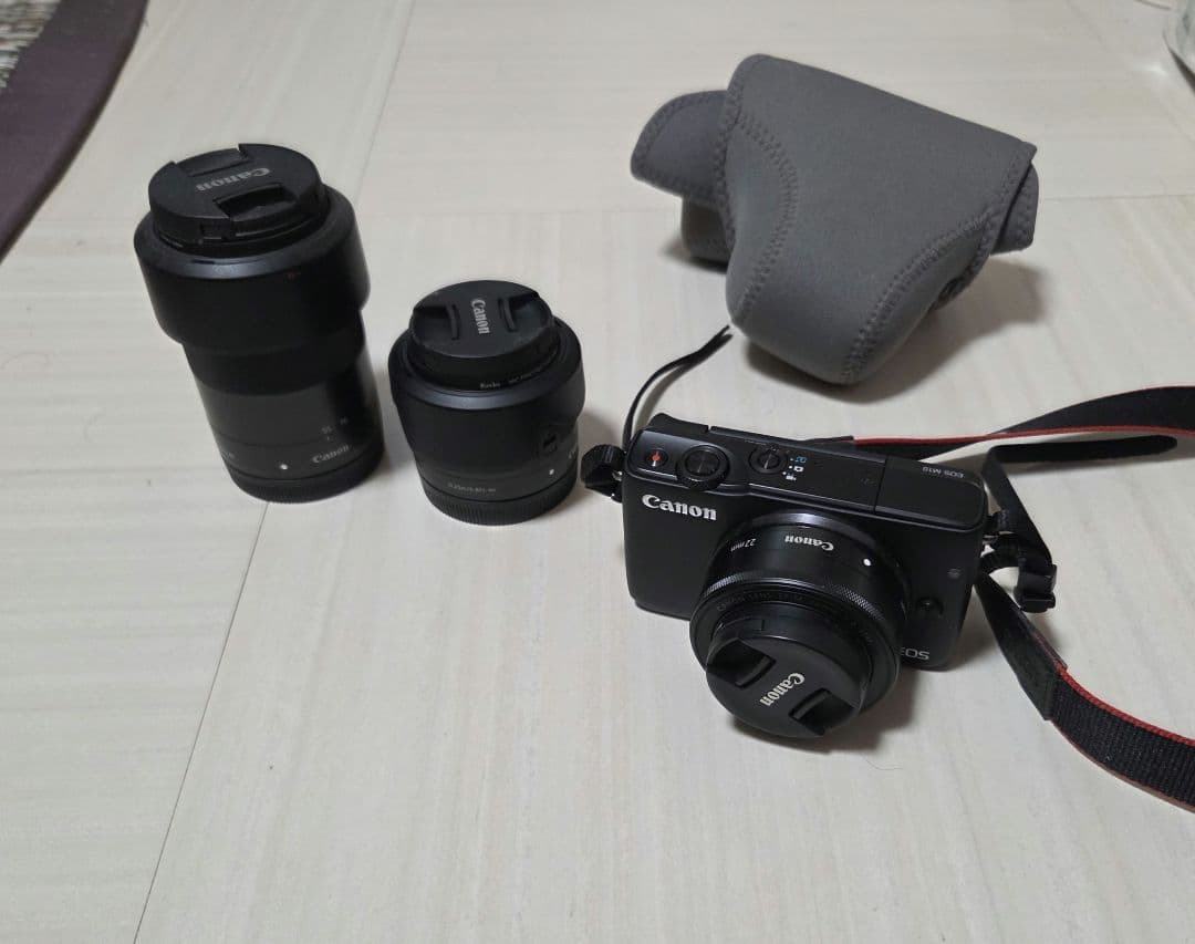 Canon EOS M10 ミラーレスカメラ ダブルズームキット+単焦点レンズ