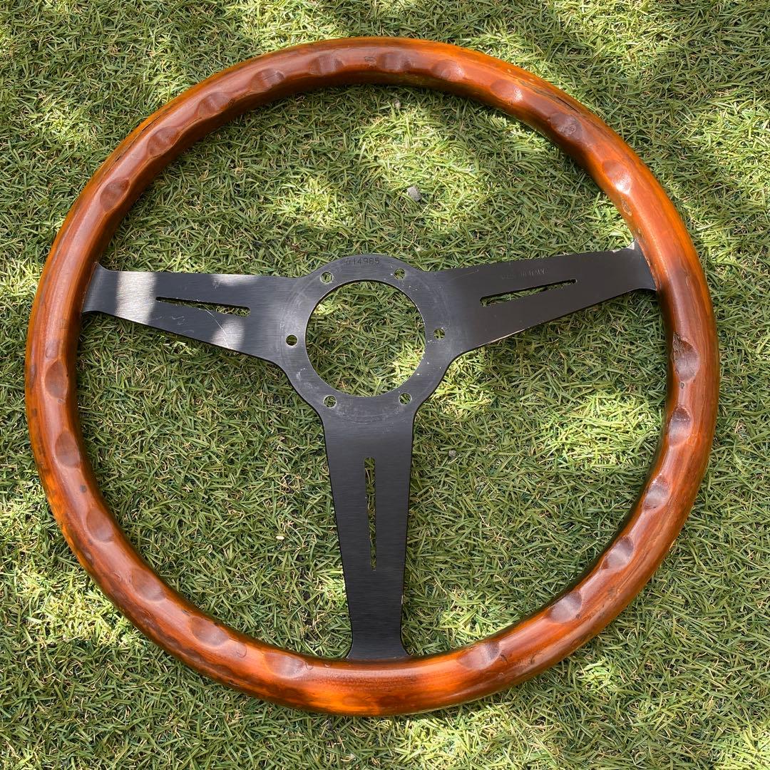 ナルディ？ 3本スポーク ステアリングホイール