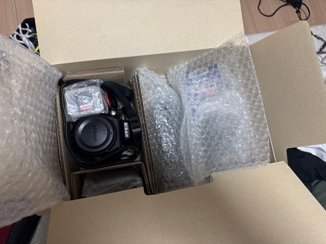 【ショット数990枚】Nikon ニコン D5600 ダブルズームキット