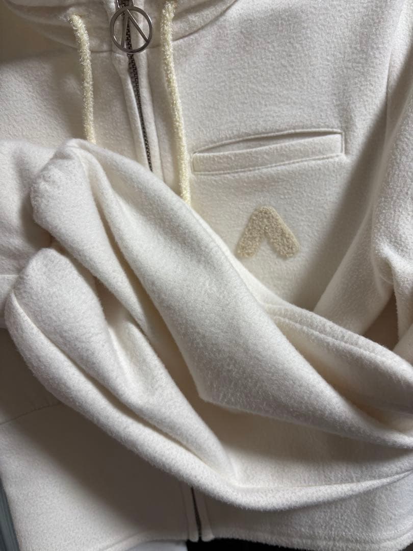 andmary Willow line tops アイボリー アンドマリー