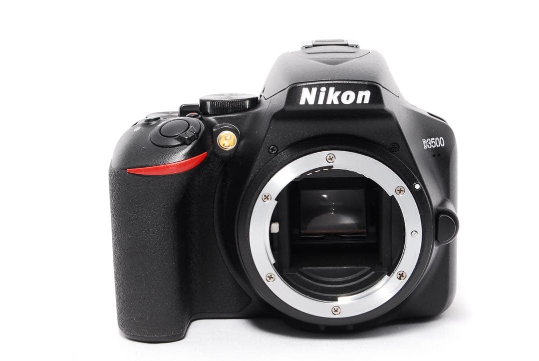 ◆ショット数7613回◆Nikon D3500◆一眼レフカメラ◆美品◆すぐ使える
