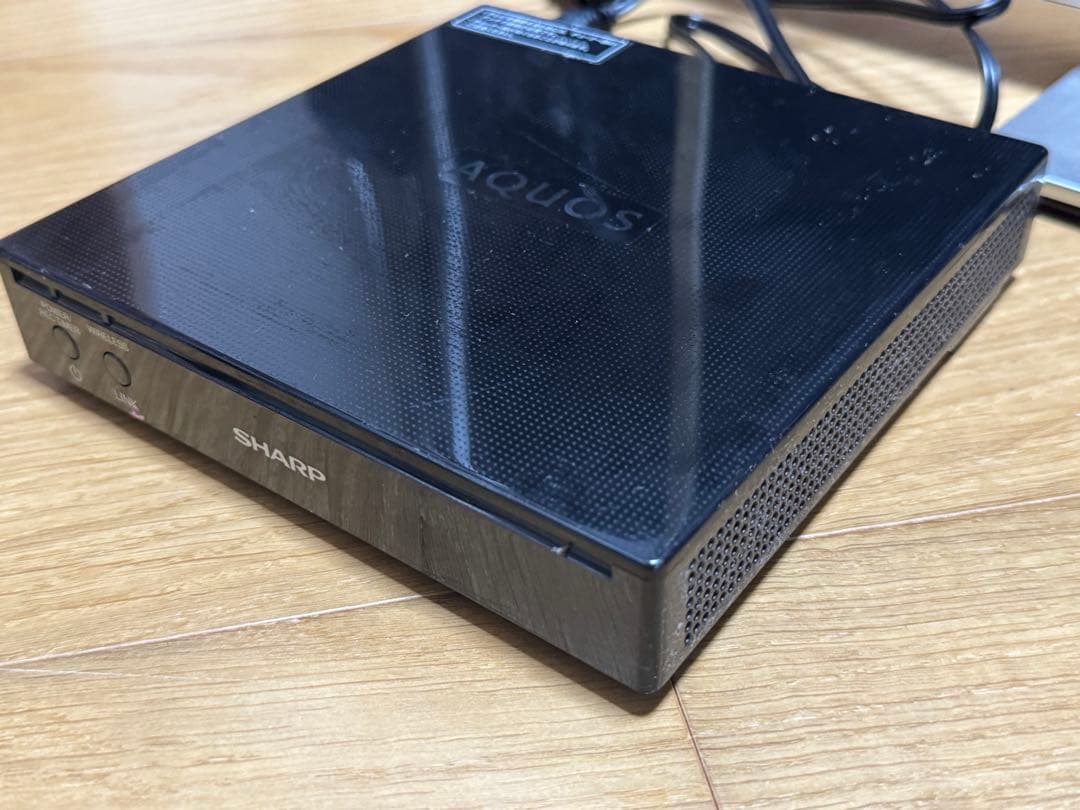 32型LC32F5モニタ　外付けDVDプレイヤー付き