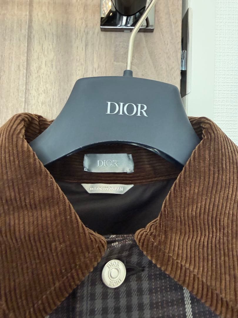 ディオール 23年 コットン コーデュロイ襟 ロゴレザーパッチ ジャケット