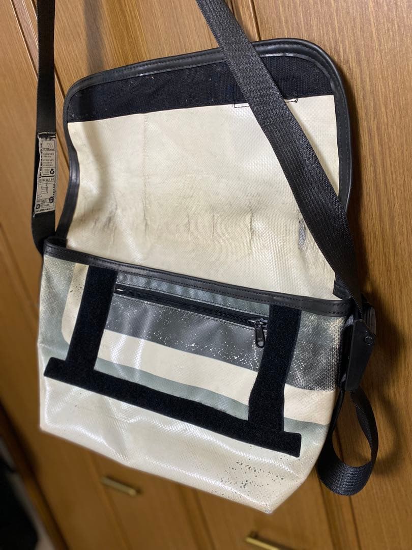 FREITAG メッセンジャーバッグ サーフサイド6 ホワイト系