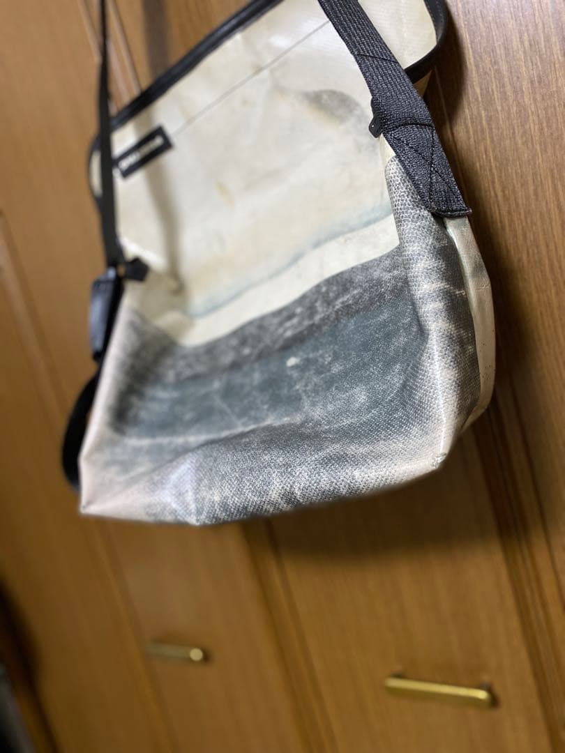 FREITAG メッセンジャーバッグ サーフサイド6 ホワイト系