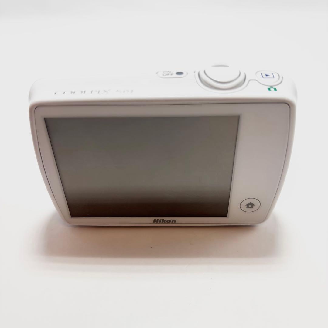 【週末限定値下げ】【極美品】Nikon COOLPIX S01 ホワイト