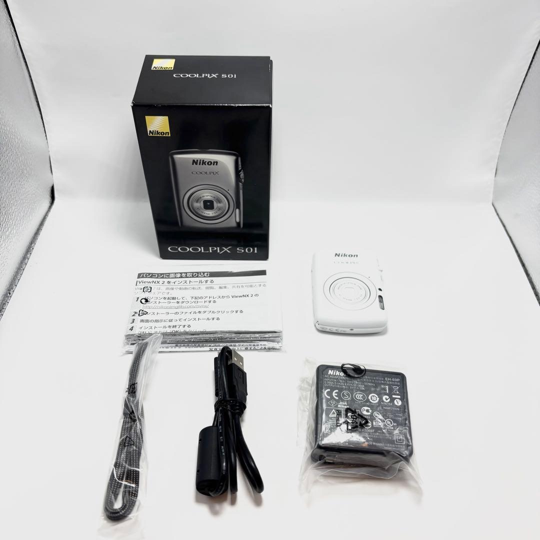 【週末限定値下げ】【極美品】Nikon COOLPIX S01 ホワイト