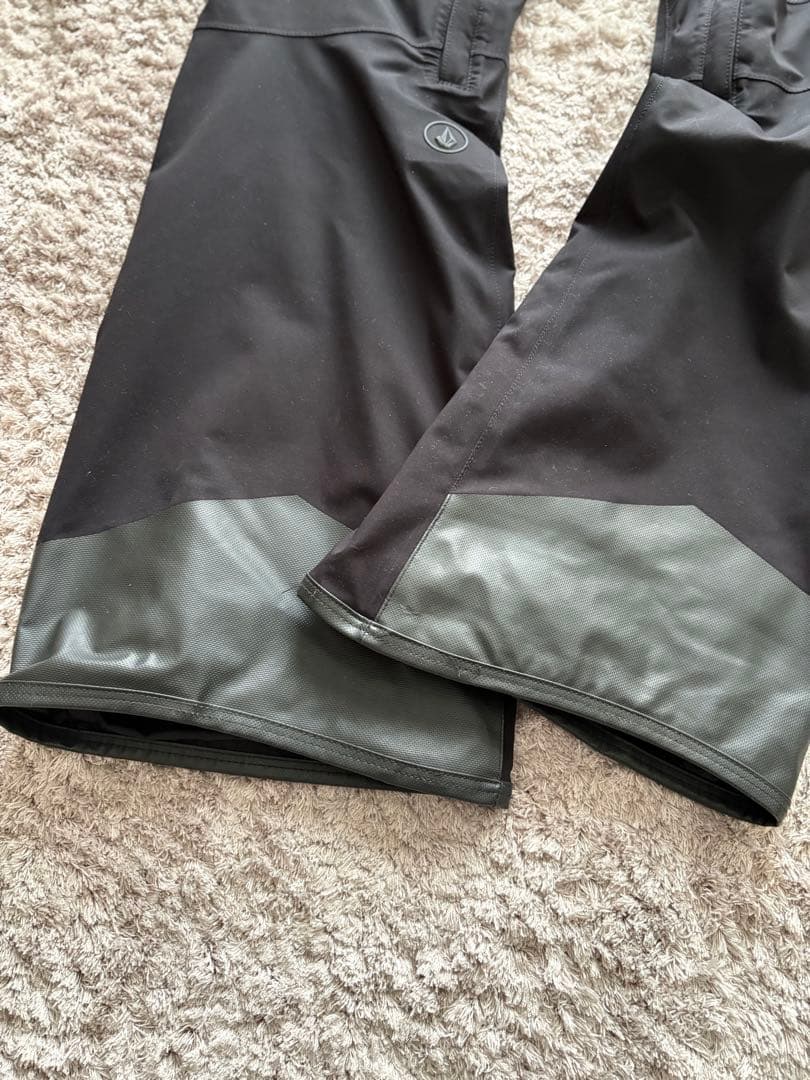 VOLCOM ストレッチ　GORE-TEX スノーボードパンツ ブラック