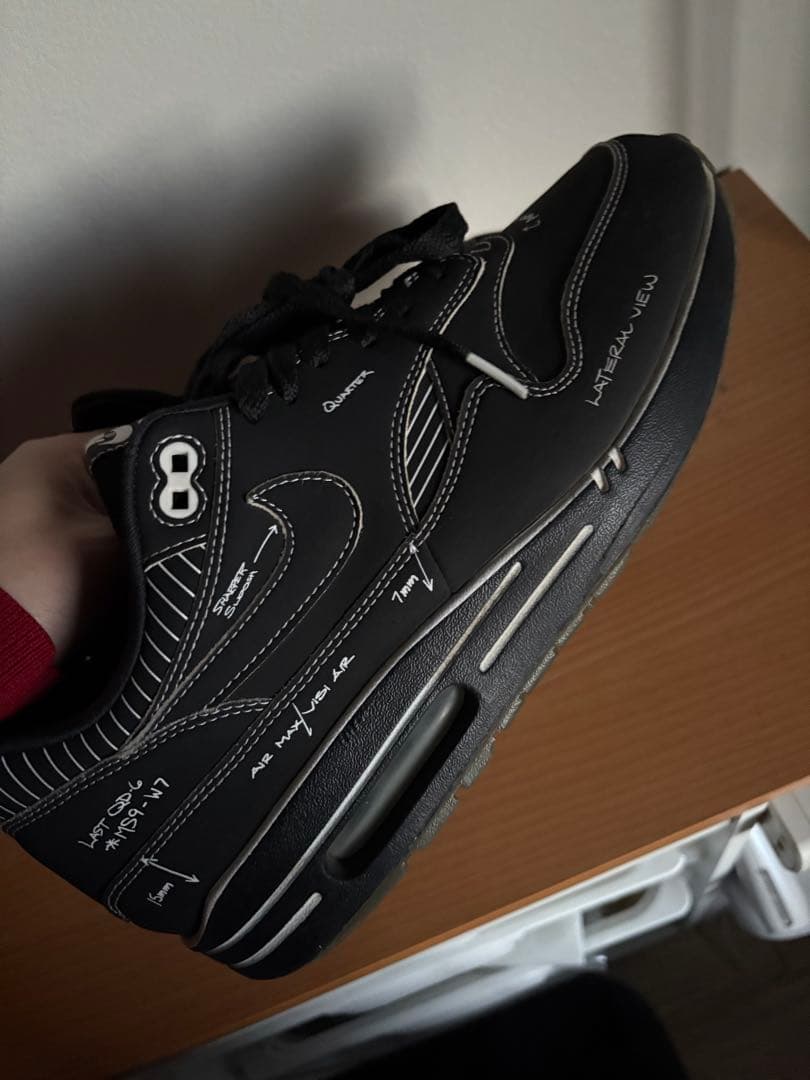 靴 NIKE AIR MAX 1 SKETCH TO SHELF