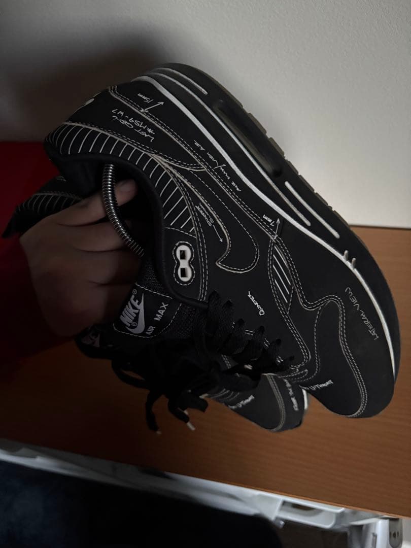 靴 NIKE AIR MAX 1 SKETCH TO SHELF