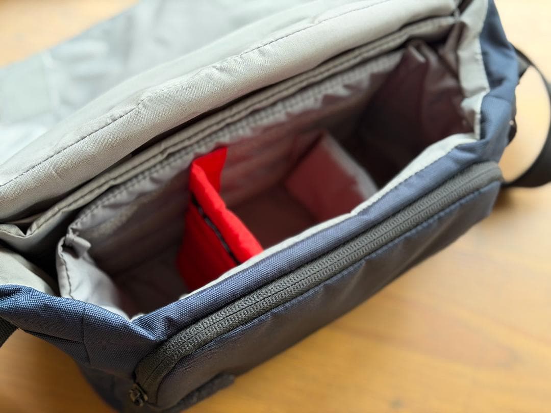 【美品】OLYMPUS PEN E-PL10 ダブルズームキット（ホワイト）