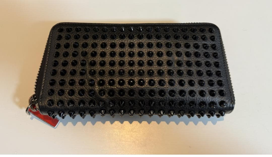 クリスチャンルブタン　財布