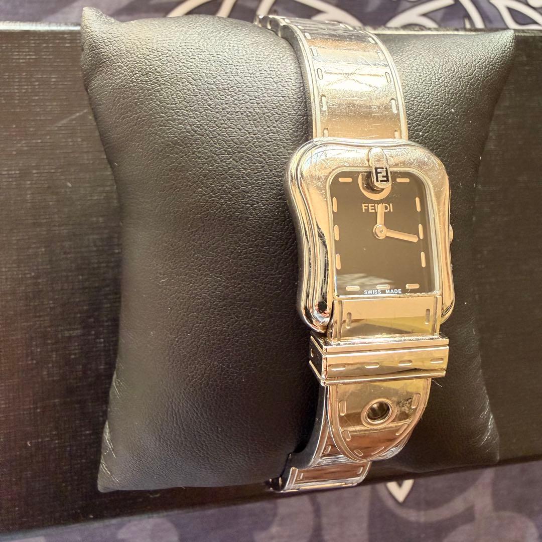 FENDI 時計 3800L バックルモチーフ