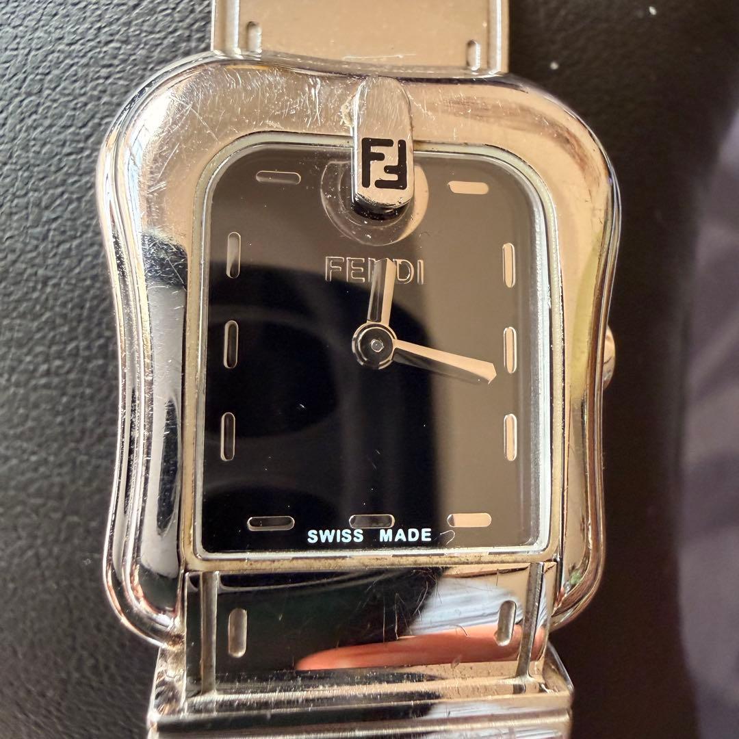 FENDI 時計 3800L バックルモチーフ