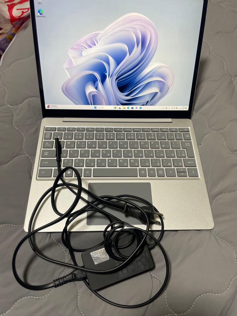 Microsoft Surface Laptop Go3シルバー