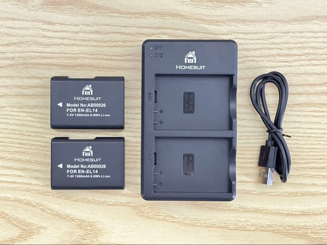 Nikon D5600 ズーム、単焦点、予備バッテリー付き