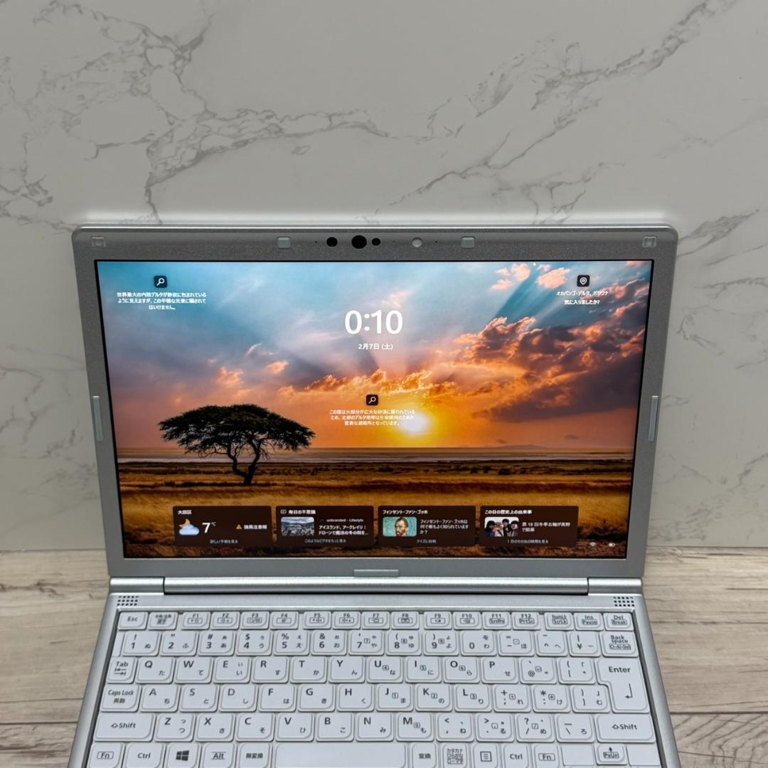 i5 第8世代 SSD 256GB バッテリー良好！