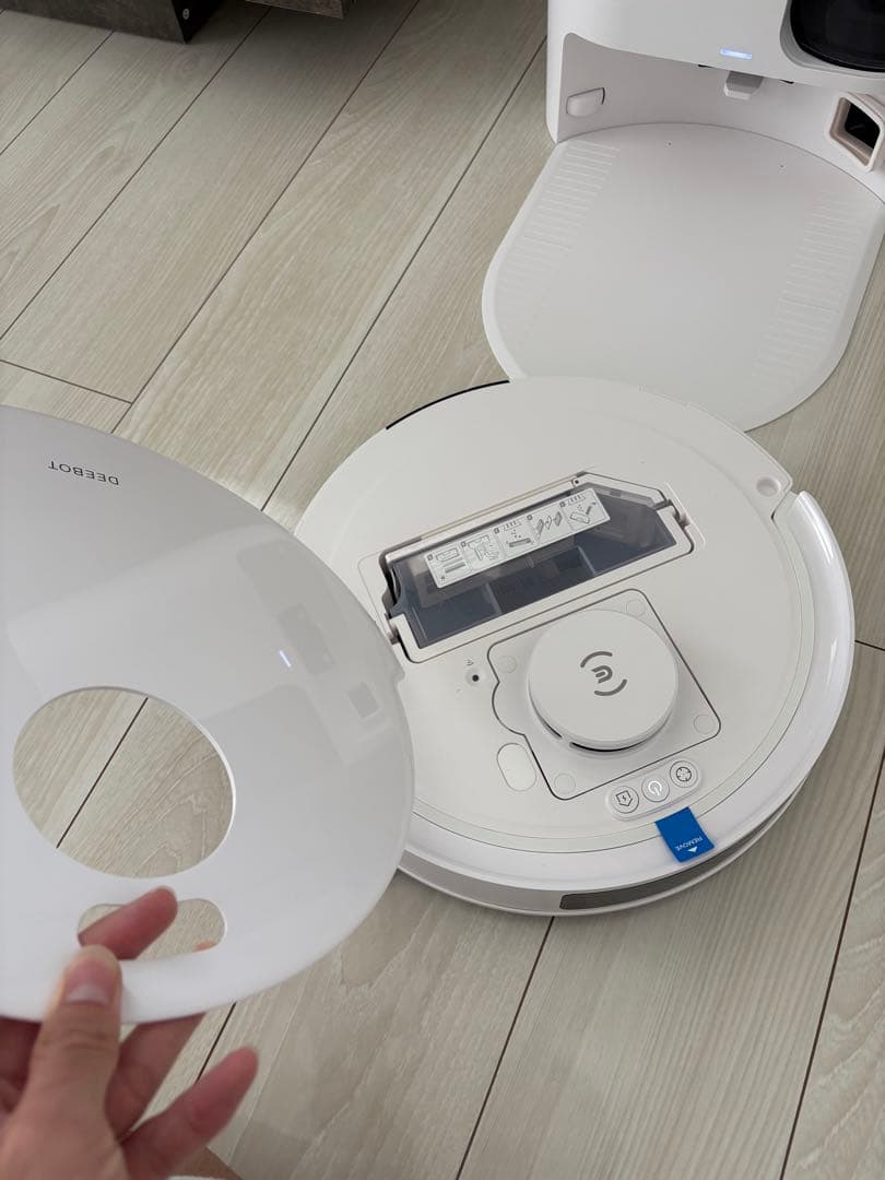 ロボット掃除機 水拭き機能付き 最新型‼️4回程使用‼️