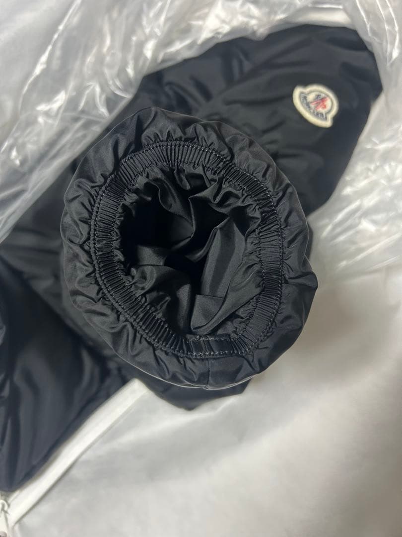 【MONCLER】モンクレール ダウン　カバーハンガー付き