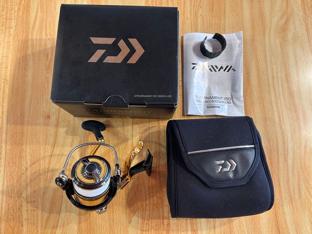 【美品】ダイワ 22トーナメントiso 3000XH-LBD
