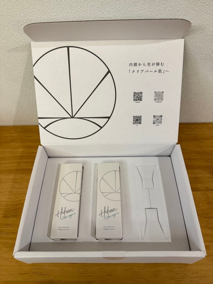HIKARI CLEAR オーガニック　クリアパールワン ブライトエッセンス２本