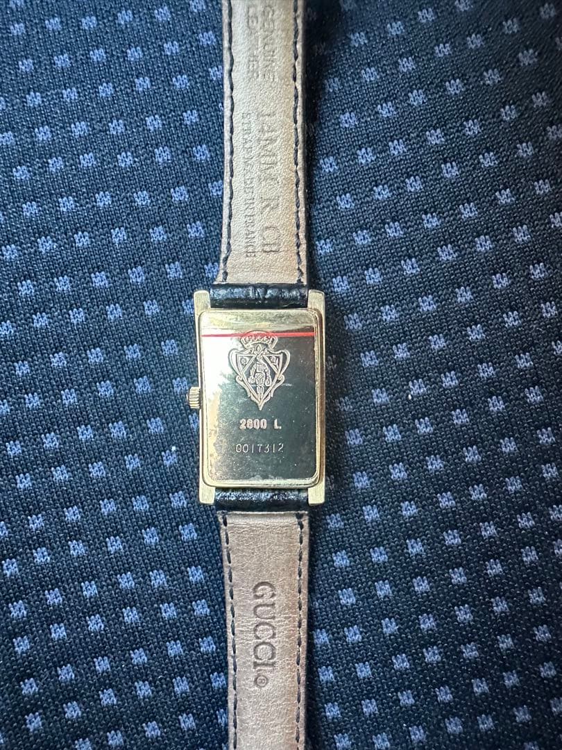 GUCCI レザー ストラップ 時計 2600 L