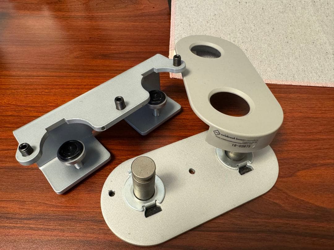 cbs flo デュアル用　テーブルクランプ　シルバー