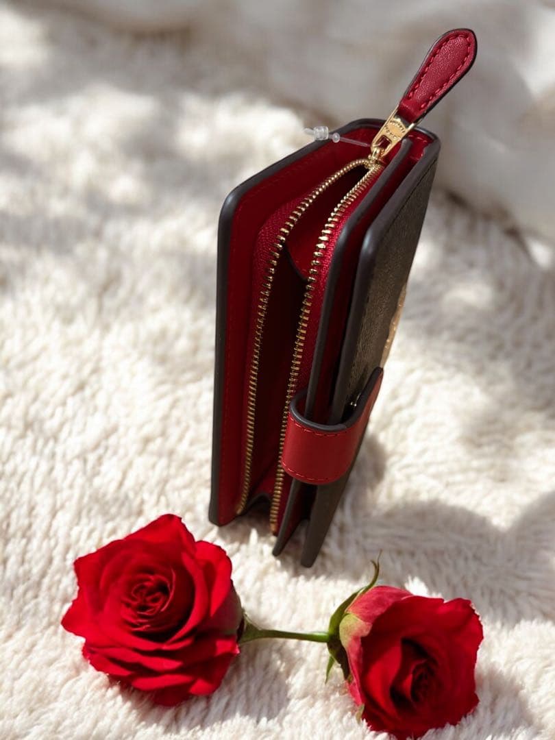 【新品】COACH ★二つ折り財布シグネチャー