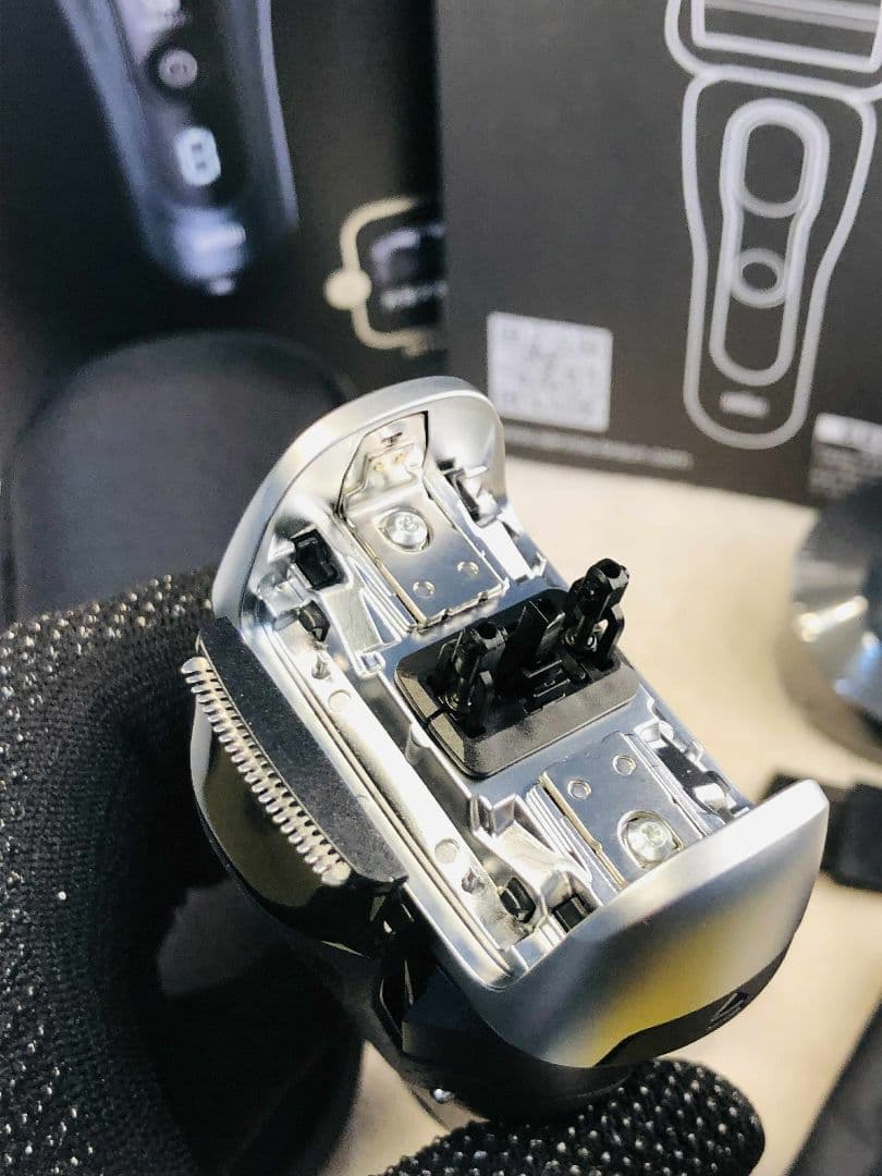 【展示、未使用品】Braun S8 8410s ブラウンシリーズ8