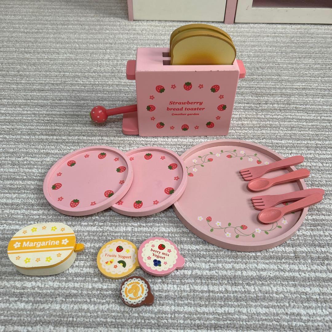 12/16火まで　Mother Garden ストロベリーキッチン