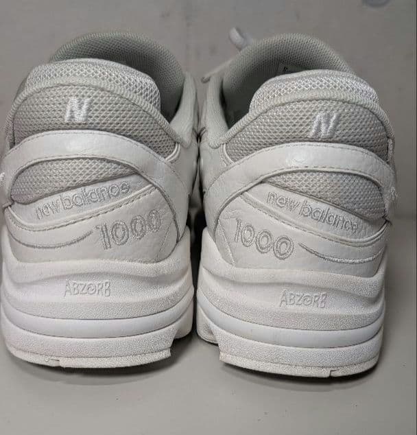 r*k様 【美品】New Balance atmos限定 M1000BWスニーカ
