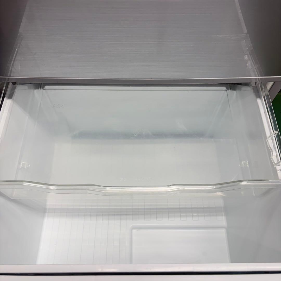 702 東芝　極美品　半年保証　大型冷蔵庫　300L〜400L ファミリー向