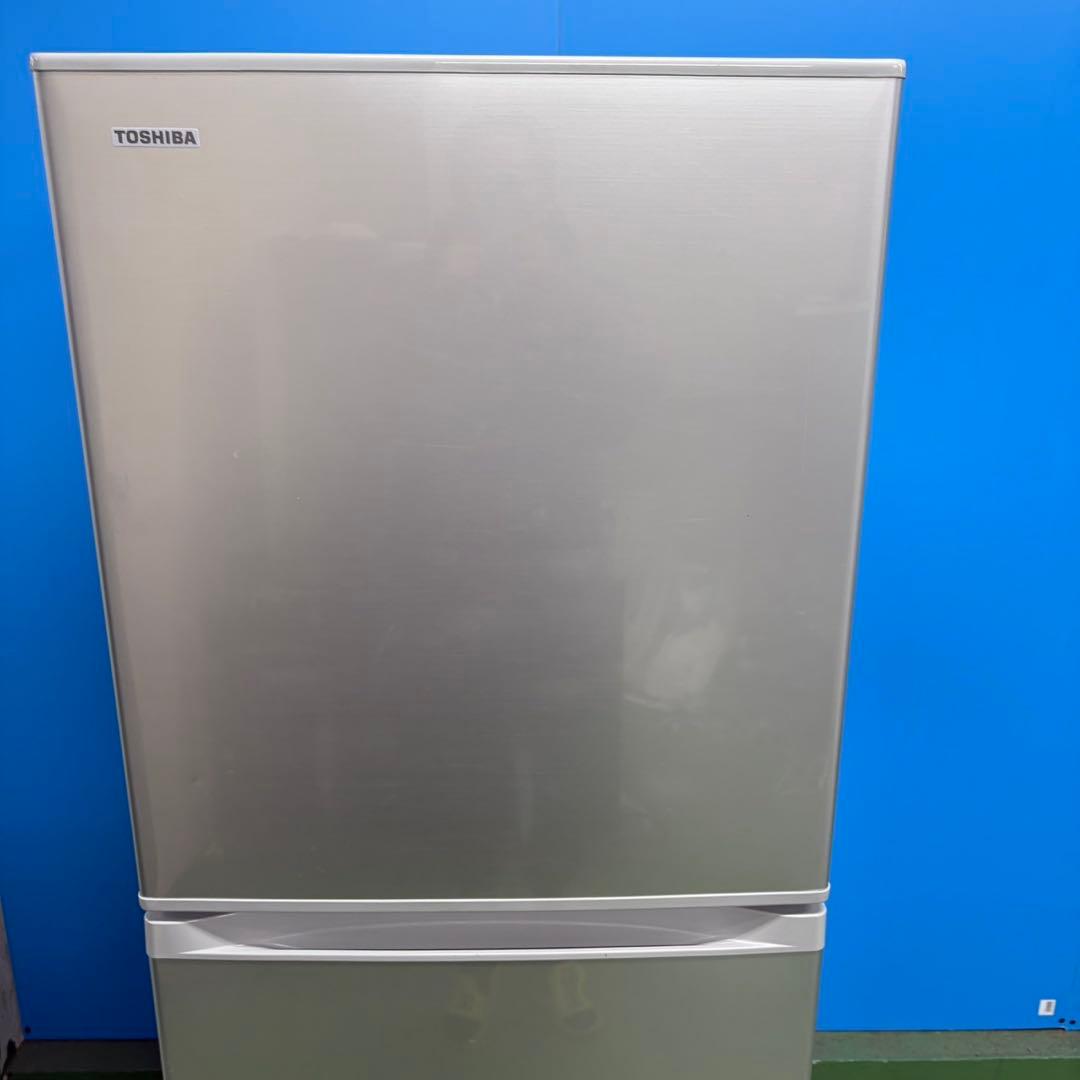 702 東芝　極美品　半年保証　大型冷蔵庫　300L〜400L ファミリー向