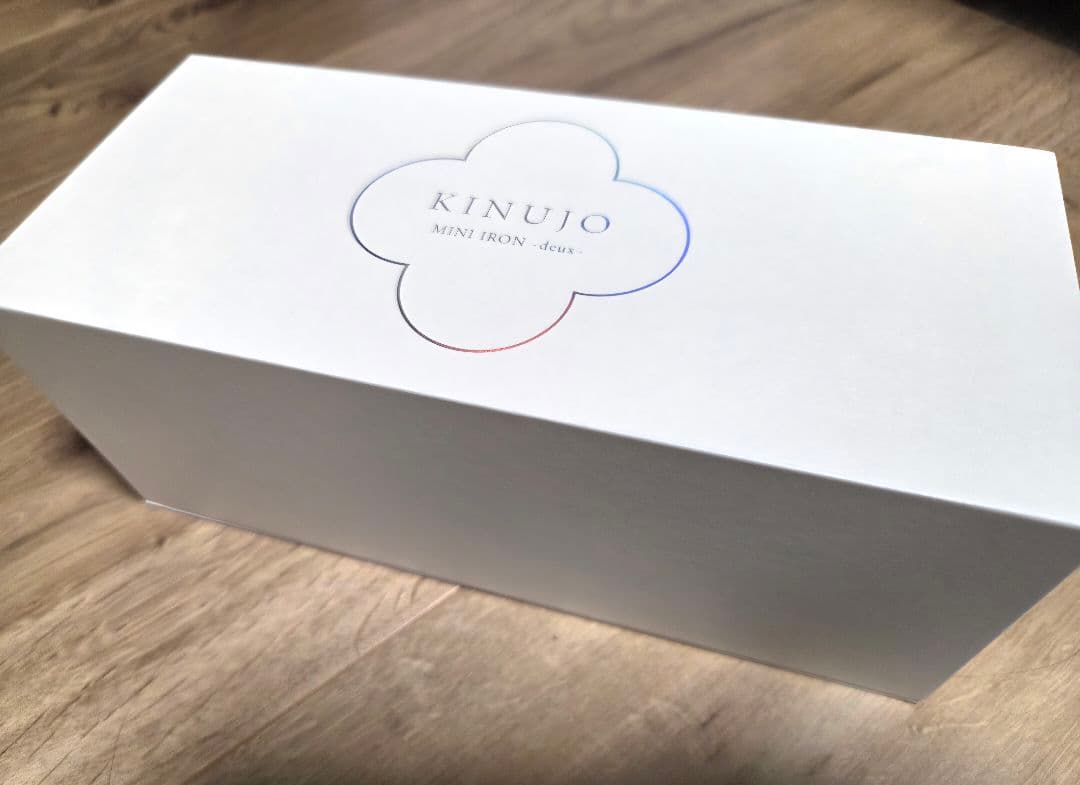 ★最新モデル★KINUJO 絹女　キヌジョ　ヘアーアイロン