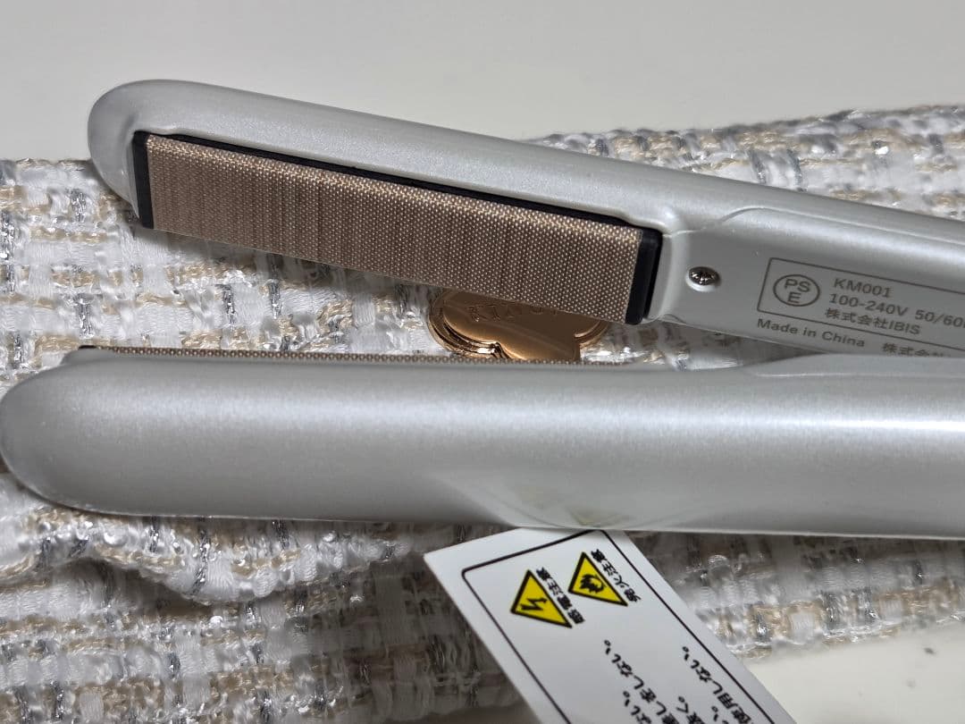 ★最新モデル★KINUJO 絹女　キヌジョ　ヘアーアイロン