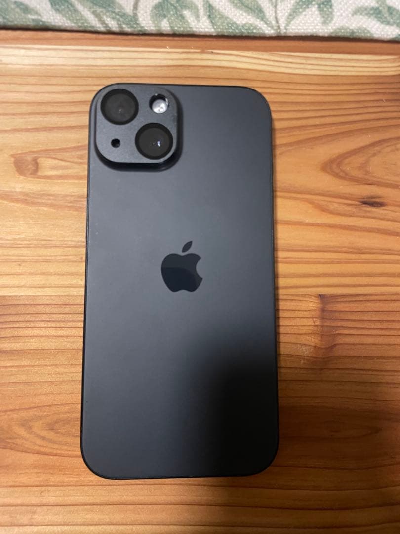 美品　保証付　Apple iPhone 15 本体 128GB simフリー