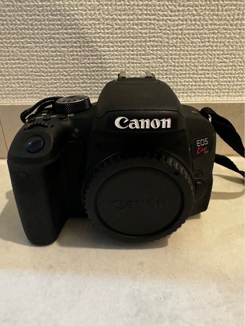 新品未使用　Canon EOS KISS X9i Wズームキット