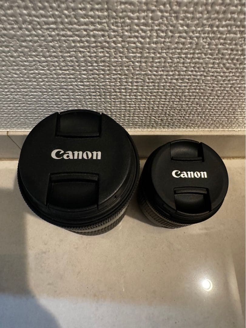 新品未使用　Canon EOS KISS X9i Wズームキット