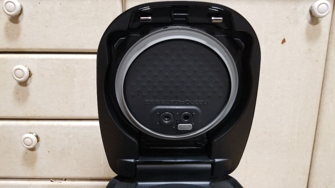 ☆2020年製☆土鍋ご泡火炊き☆タイガー圧力IH炊飯器 タッチパネル操作