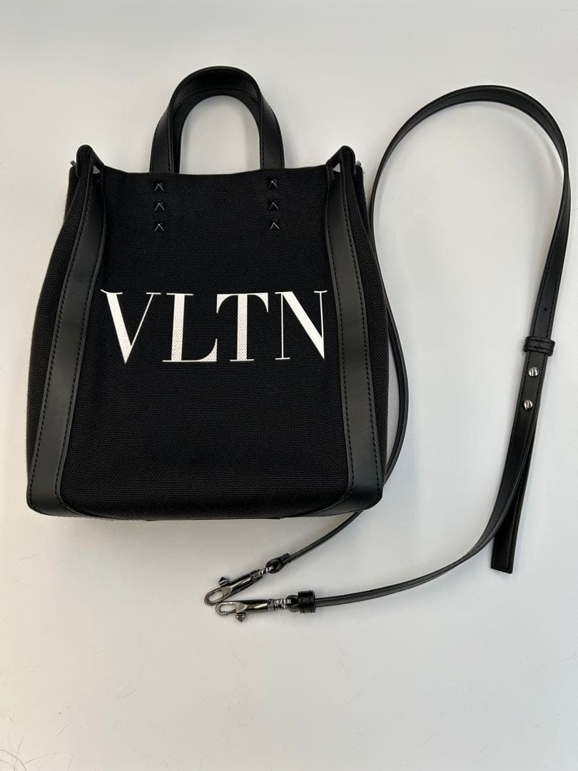 ヴァレンティノ VALENTINO キャンバスレザー　2WAYバッグ付属品完備