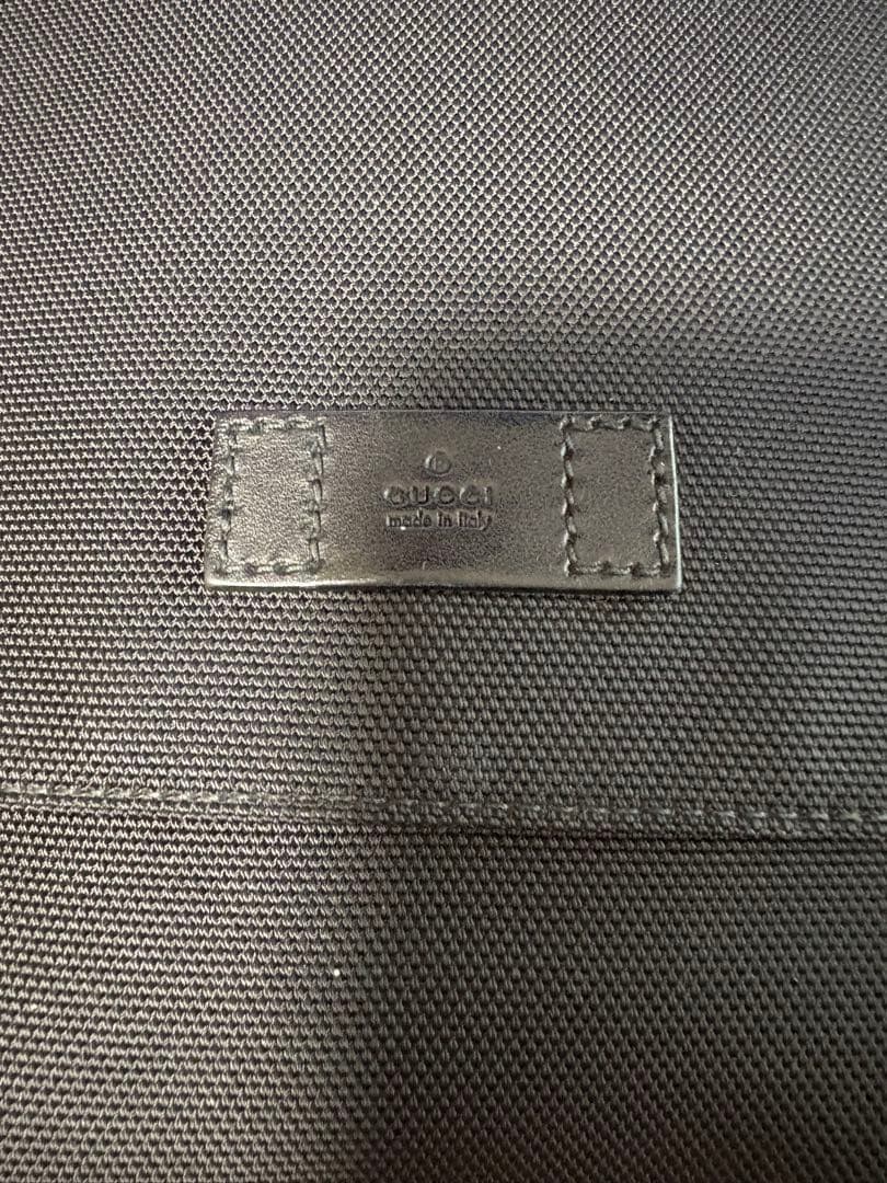 グッチ テクノキャンバス メッセンジャーバッグ 黒