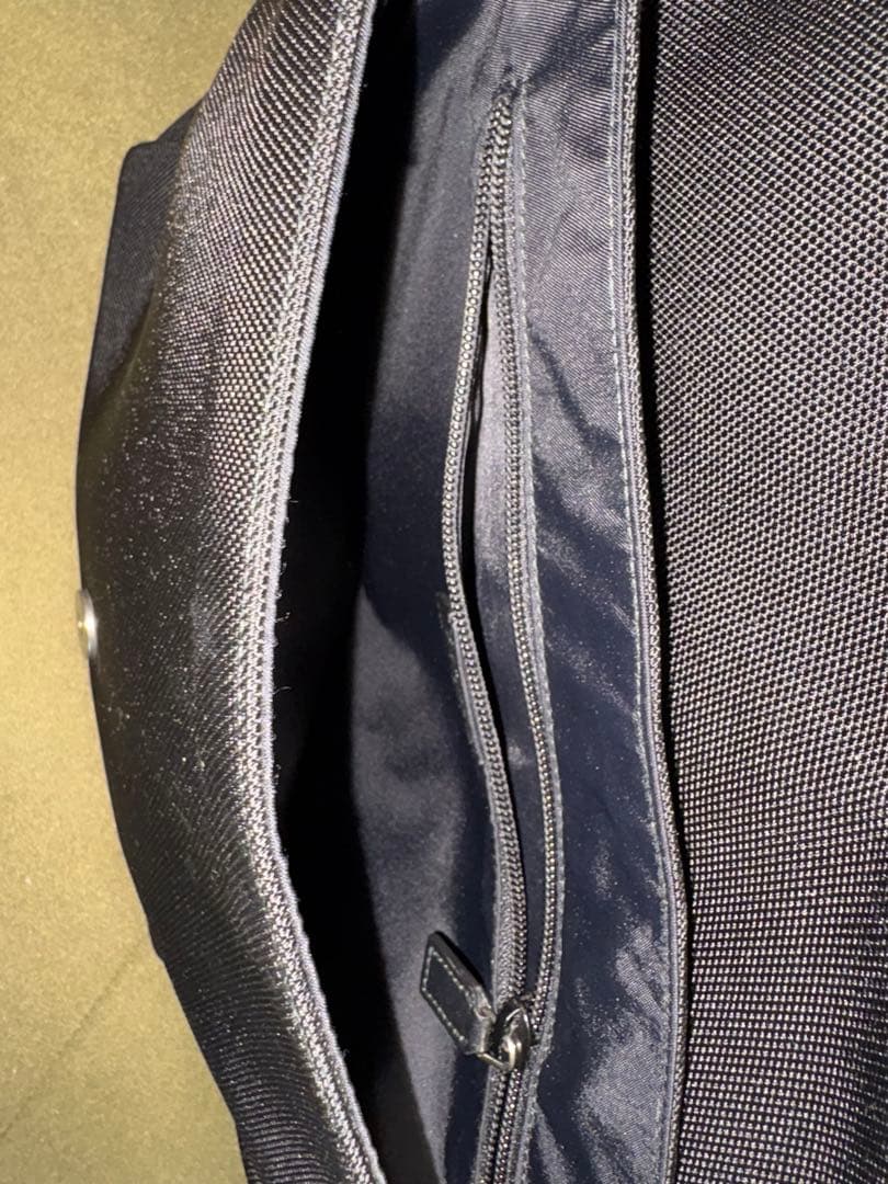 グッチ テクノキャンバス メッセンジャーバッグ 黒